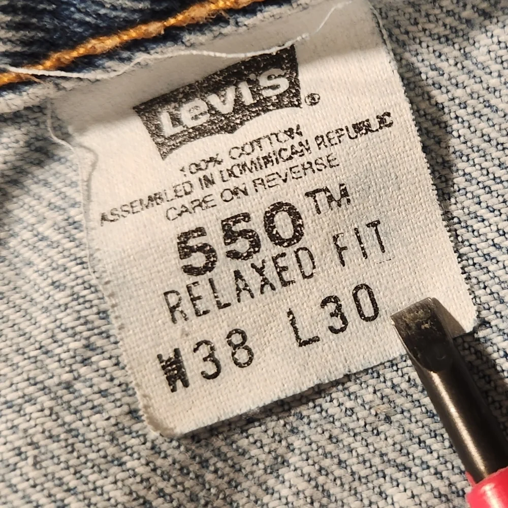 Vintage Levis 550 Jeans Men 36x30 Blue Relaxed Tapered Light Wash Tag 38x30 Y2K - Picture 6 of 11